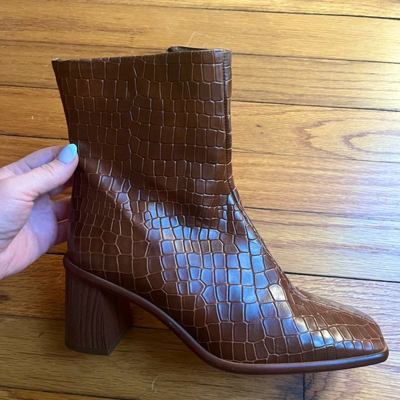 Alohas West Cape Croco Brown Size 36 - Picture 2 of 8